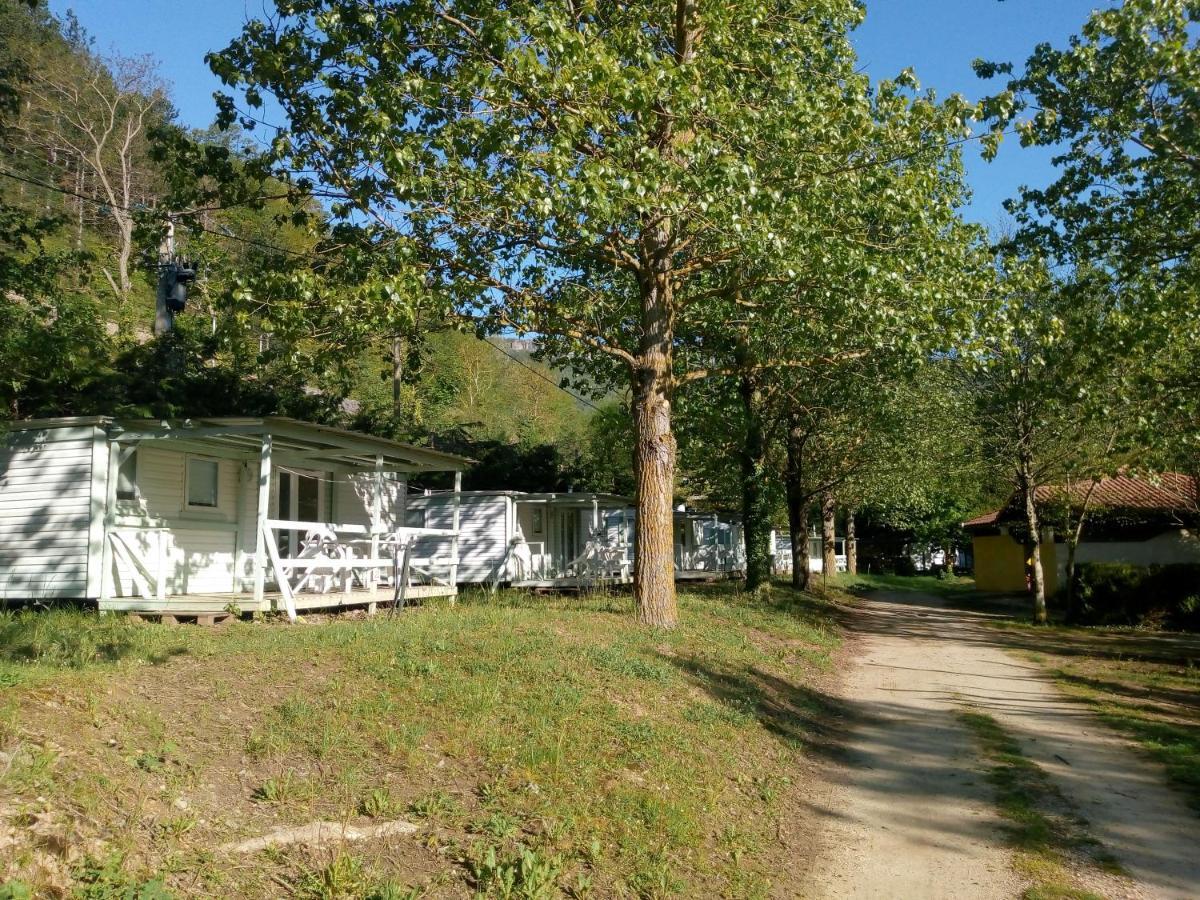 Camping Le Vialaret Nant エクステリア 写真